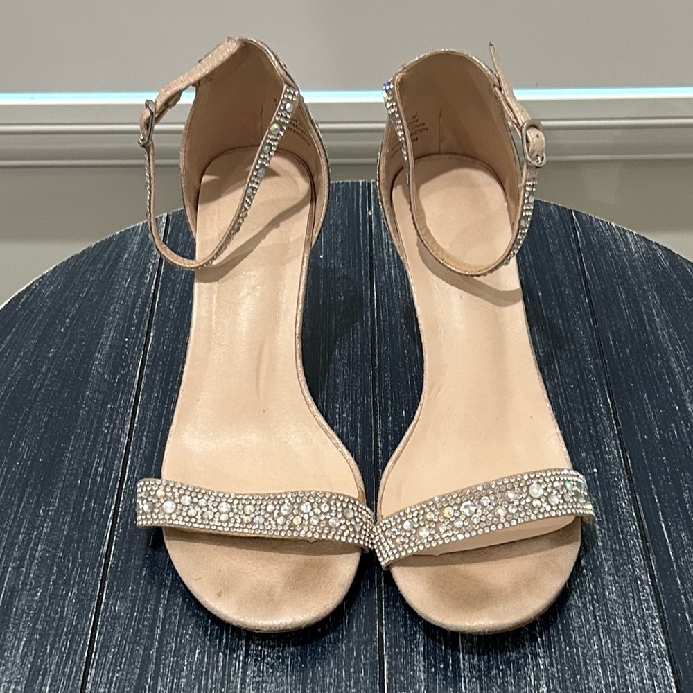 David’s Bridal Raquel Embellished Wedges - Picture 3 of 8